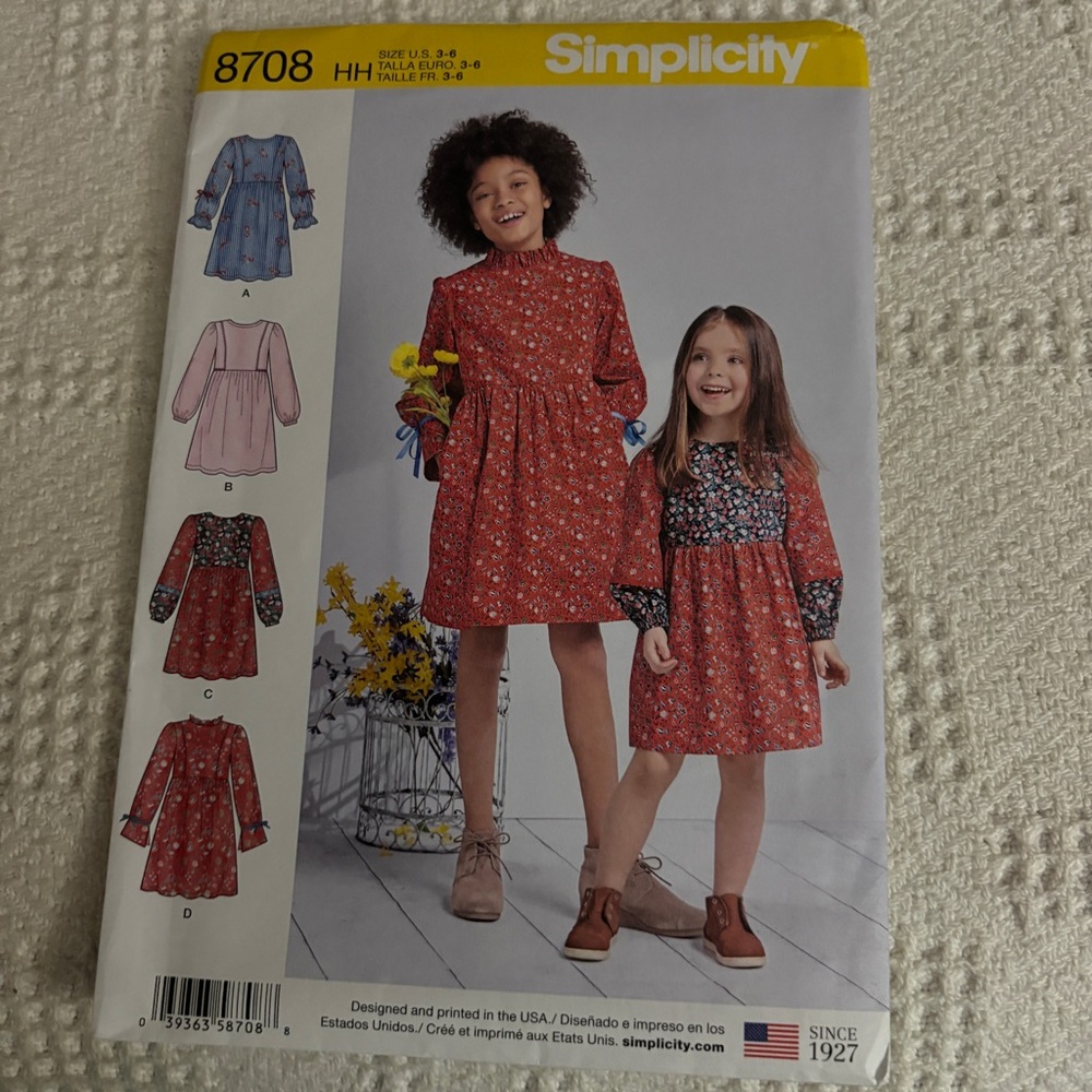 Simplicity Pattern 8708 HH for Child’s Dress